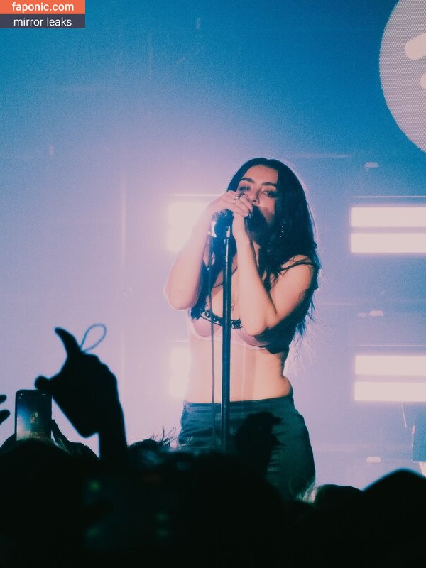 Charli XCX, charli_xcx, charlignarly Nude Leaks OnlyFans Photo #3