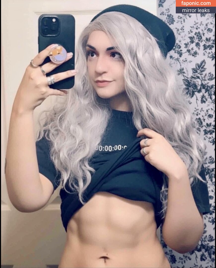 WatchGirlsPlay