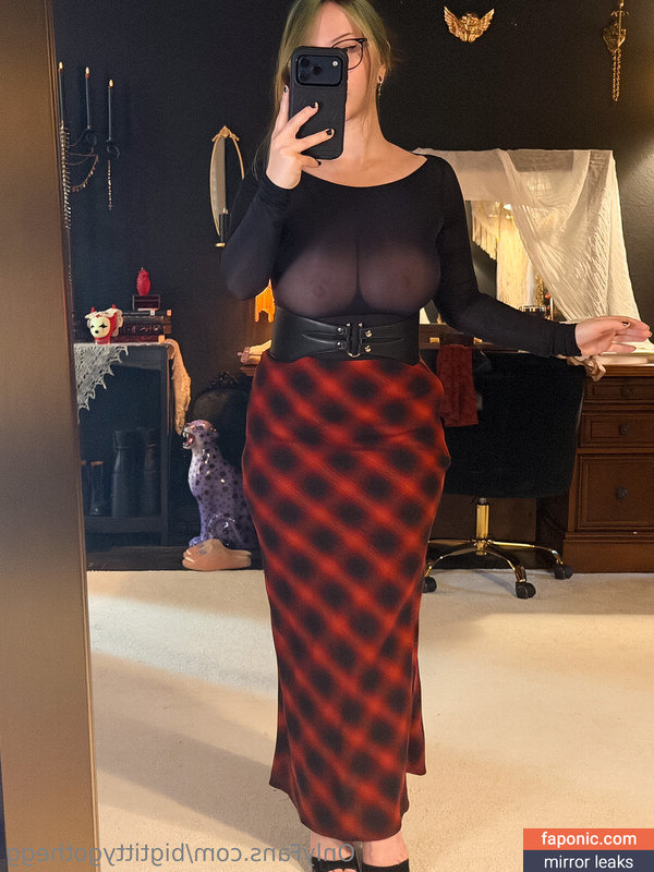 bigtittygothegg