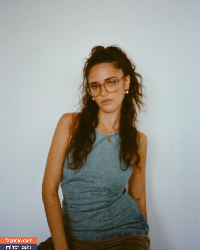 Luna Blaise