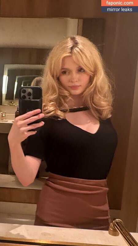 Avalon Warren