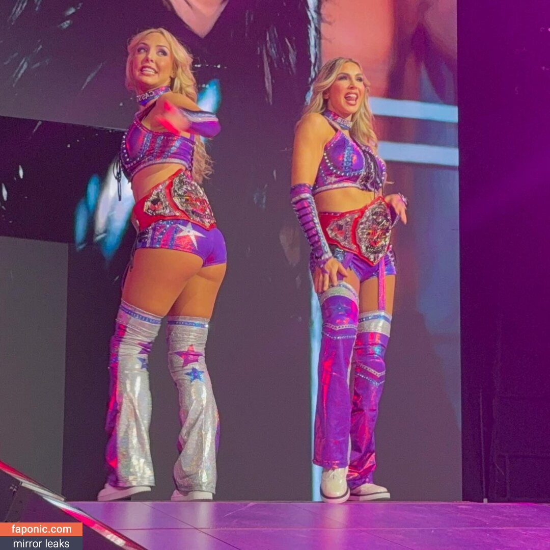 Cassie Lee/Jess McKay (Peyton Royce/Billie Kay)