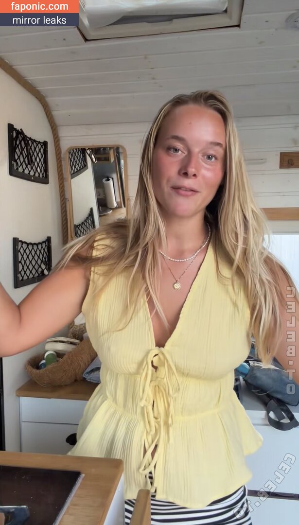 Angelinajoleen_