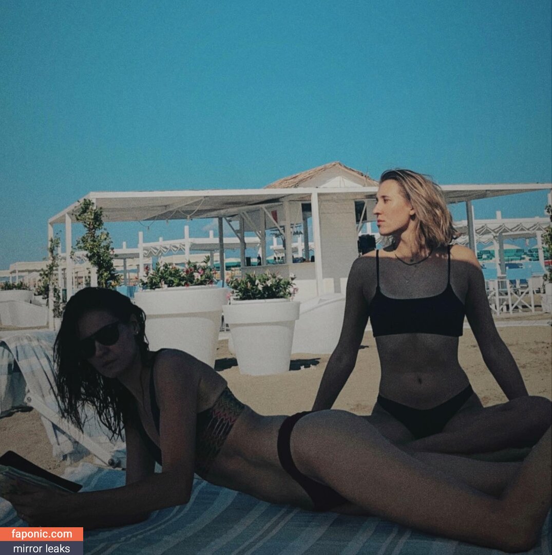 Ekaterina Antr&oacute;pova