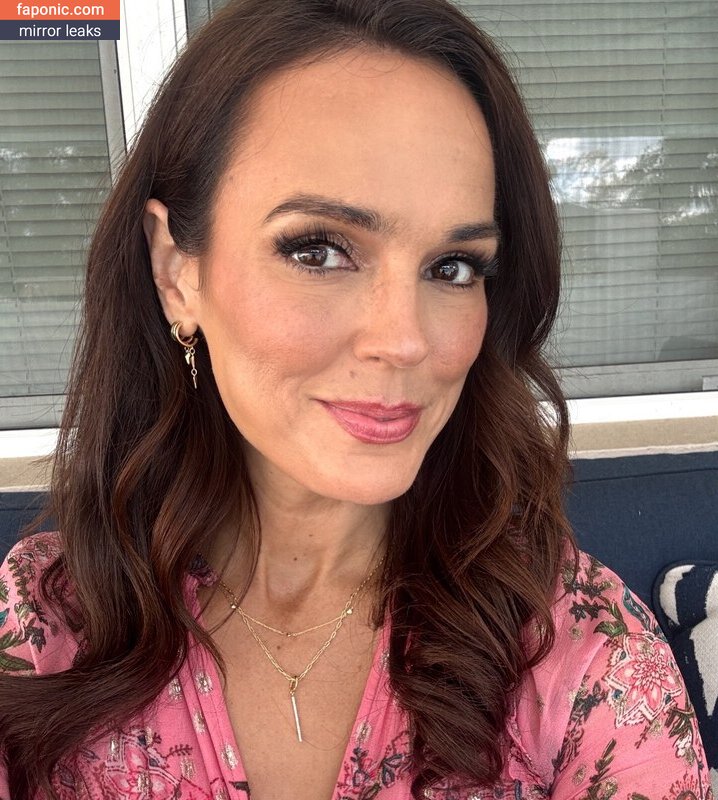 Erin Cahill