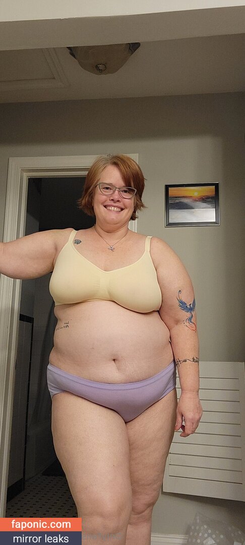 Faith and Courtney (mommyndme)