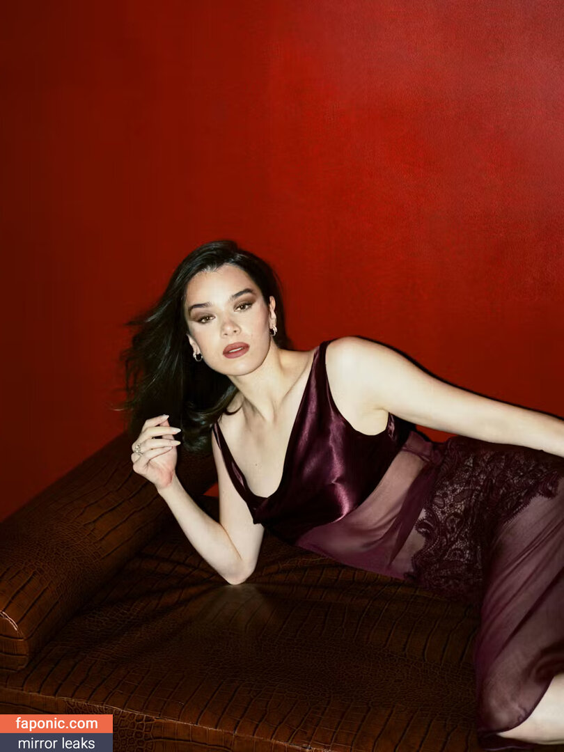 Hailee Steinfeld