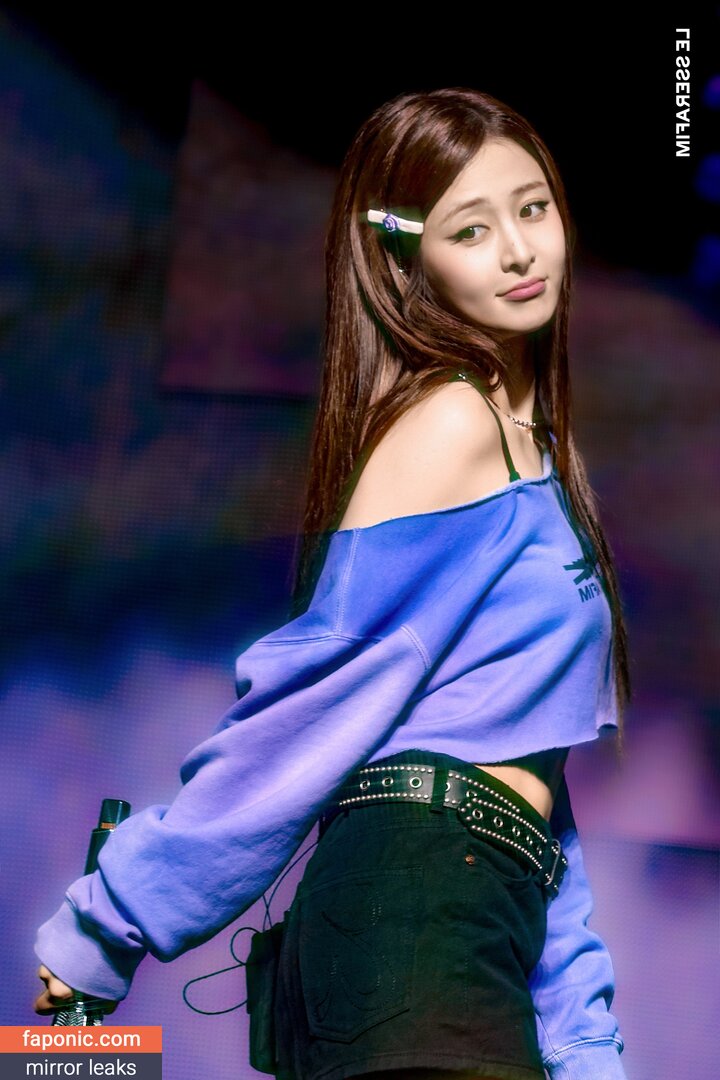 Huh Yunjin 허윤진