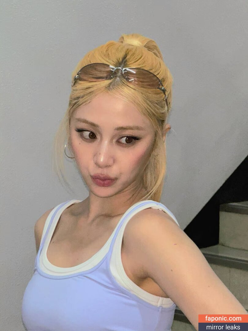 Huh Yunjin 허윤진