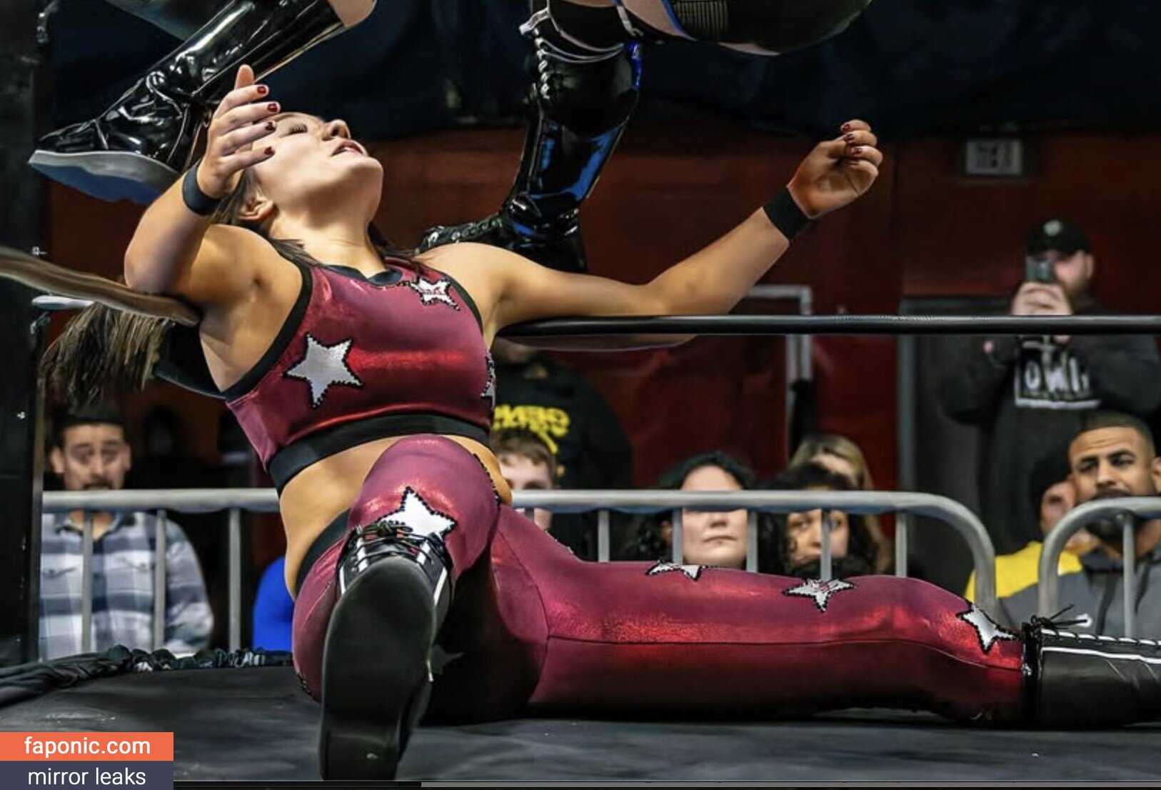 Izzy Moreno / ItsIzzyMania