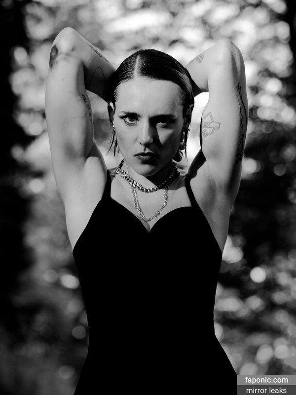 Jehnny Beth