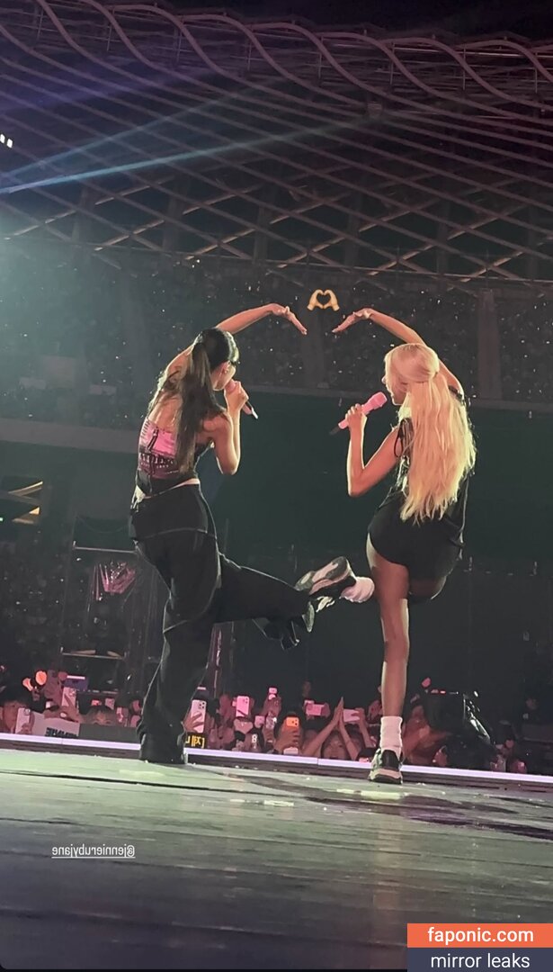 Jennie | BL&Lambda;ƆKPIИK