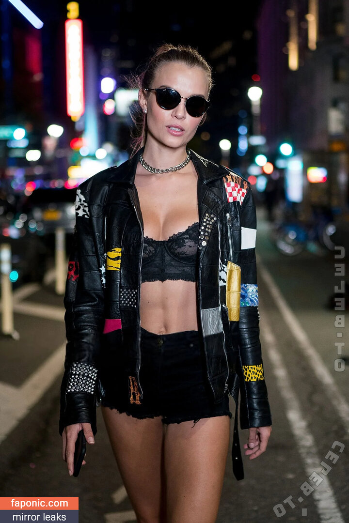 Josephine Skriver