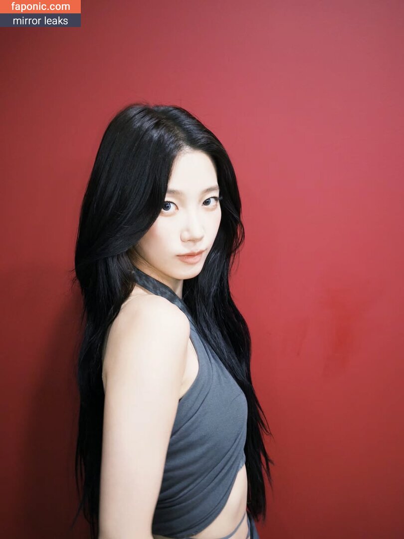 Kazuha Nakamura 中村 一葉