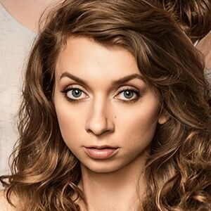 Lauren Lapkus