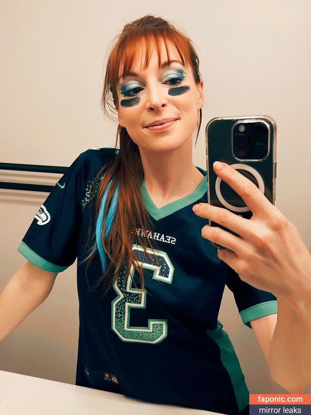 Lisa Foiles
