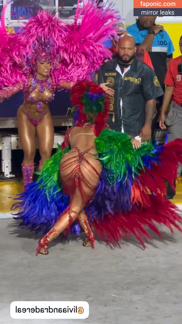 L&iacute;via Andrade