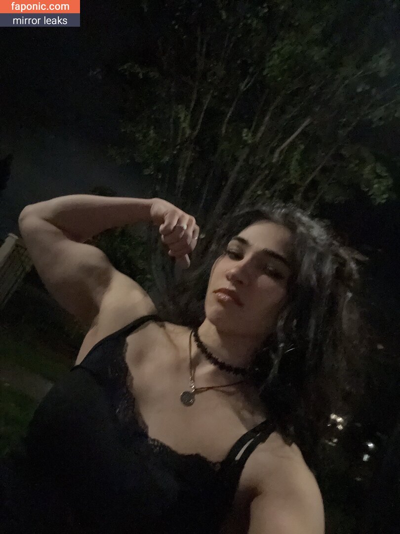 Naila Iqbal / alienalianz / NylaWHO / NylaWHO1