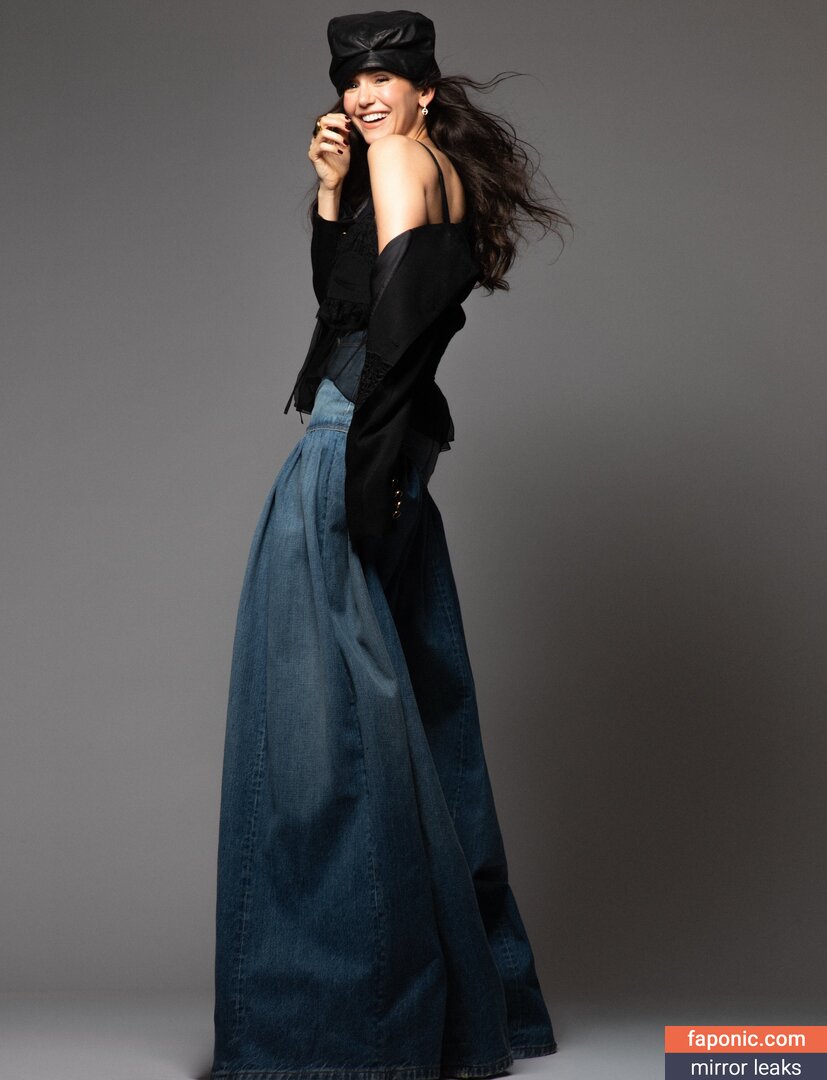 Nina Dobrev