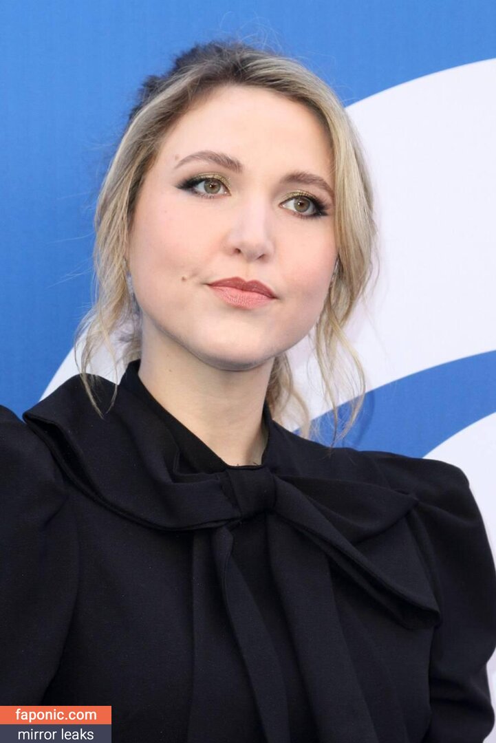 Taylor Tomlinson