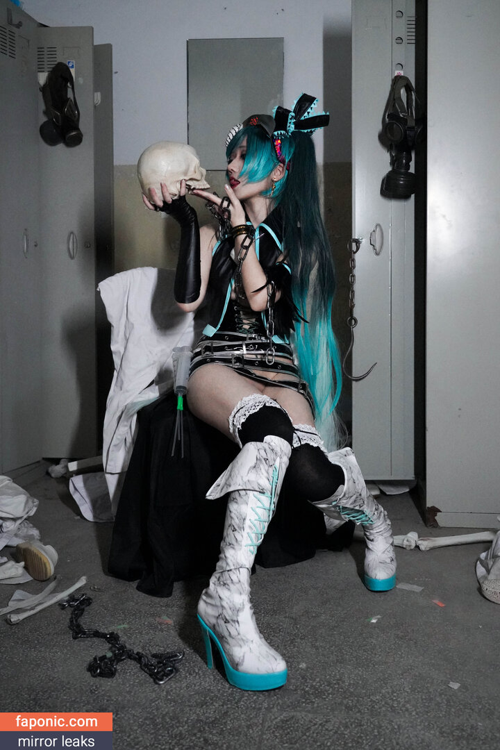 絞肉姬Walk&uuml;re